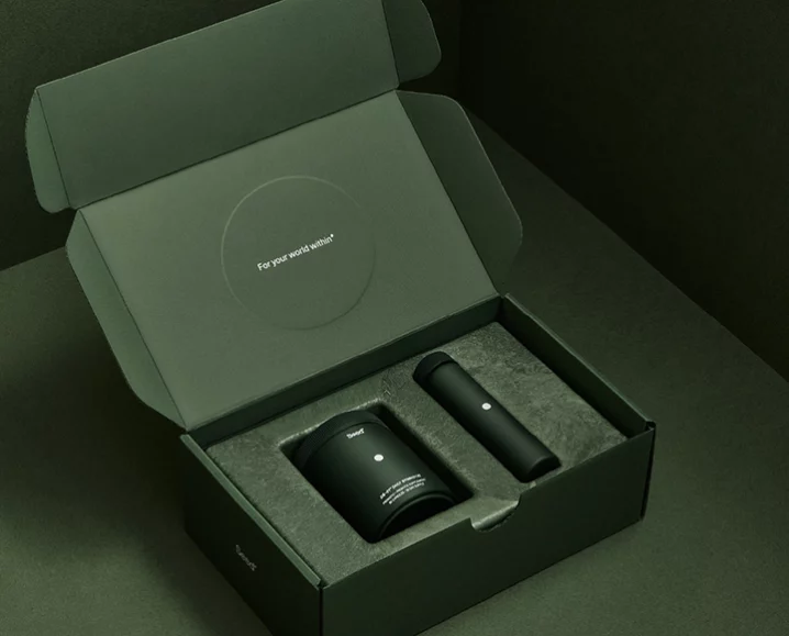 Bottle of Seed DS-01® Daily Synbiotic