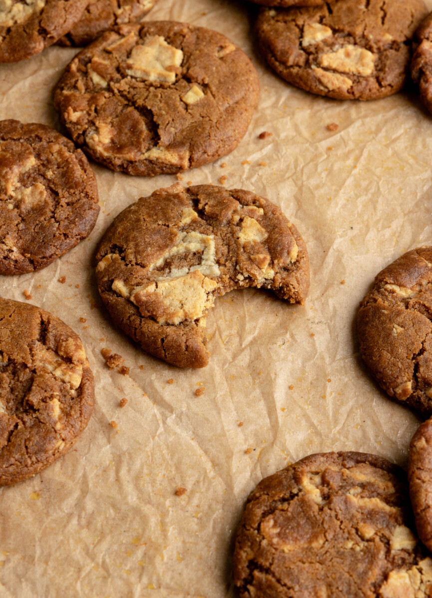 fall chewy pumpkin cheesecake cookies