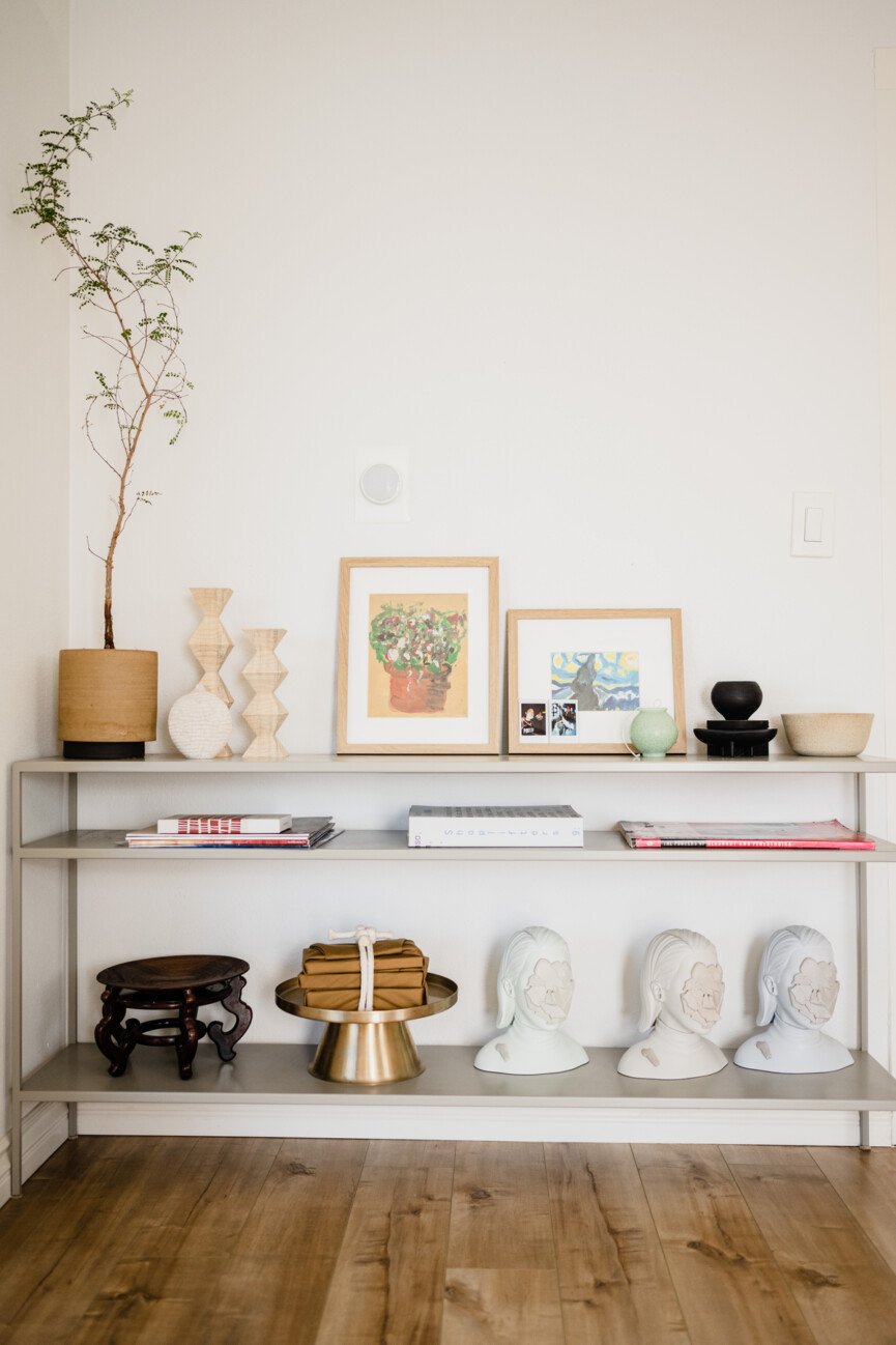 modern bookshelf decor ideas