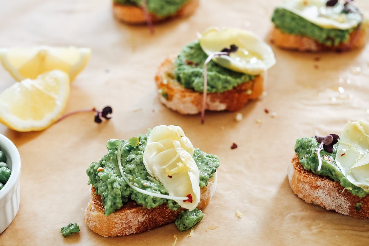 Artichoke & Pea Crostini