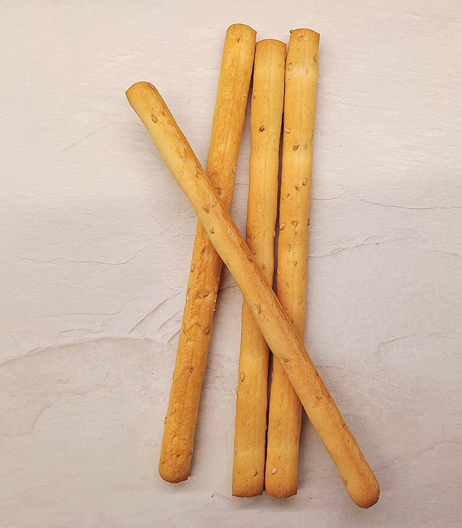 breadsticks with sesame seeds