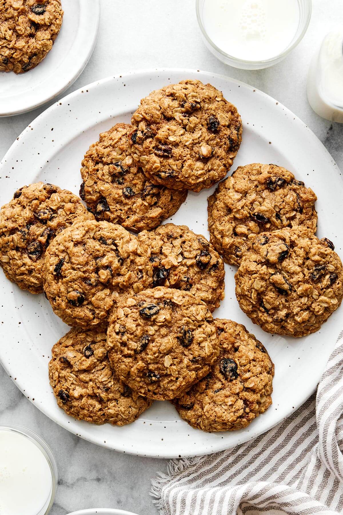 Healthy oatmeal raisin cookies.