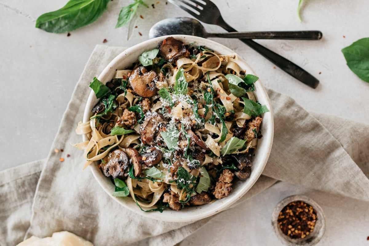 Garlicky Mushroom Pasta